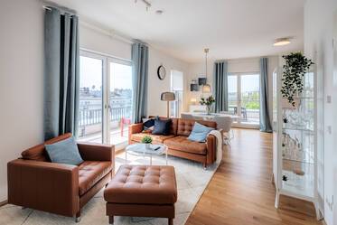 Appartement avec terrasse sur le toit très beau et meublé à Neuhausen