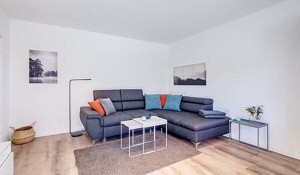 Appartement au rez-de-chaussée avec 2 pièces | München-Moosach | 70462 | Eckcouch