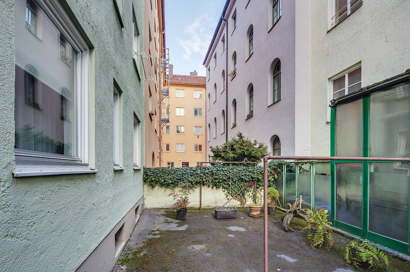 Rez-de-chaussée surélevé avec 2 pièces | München-Lehel | 2012ML1 | Ruhiger Hinterhof