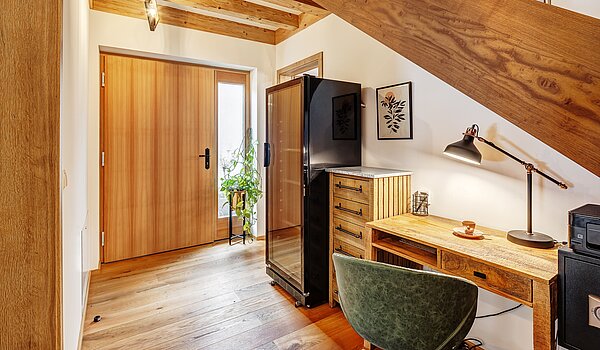 Appartement avec 6 pièces | 70095 | Eingangsbereich mit Arbeitsplatz