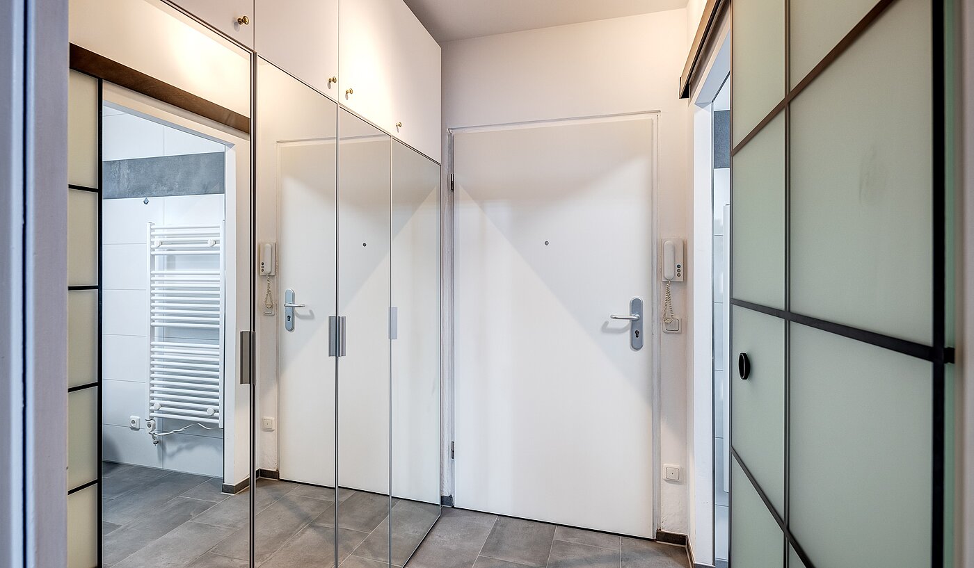 Apartment avec 1 pièce | München-Milbertshofen | 70183 | Einbauschrank im Flur