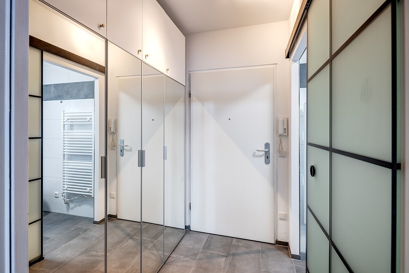 Apartment avec 1 pièce | München-Milbertshofen | 70183 | Einbauschrank im Flur