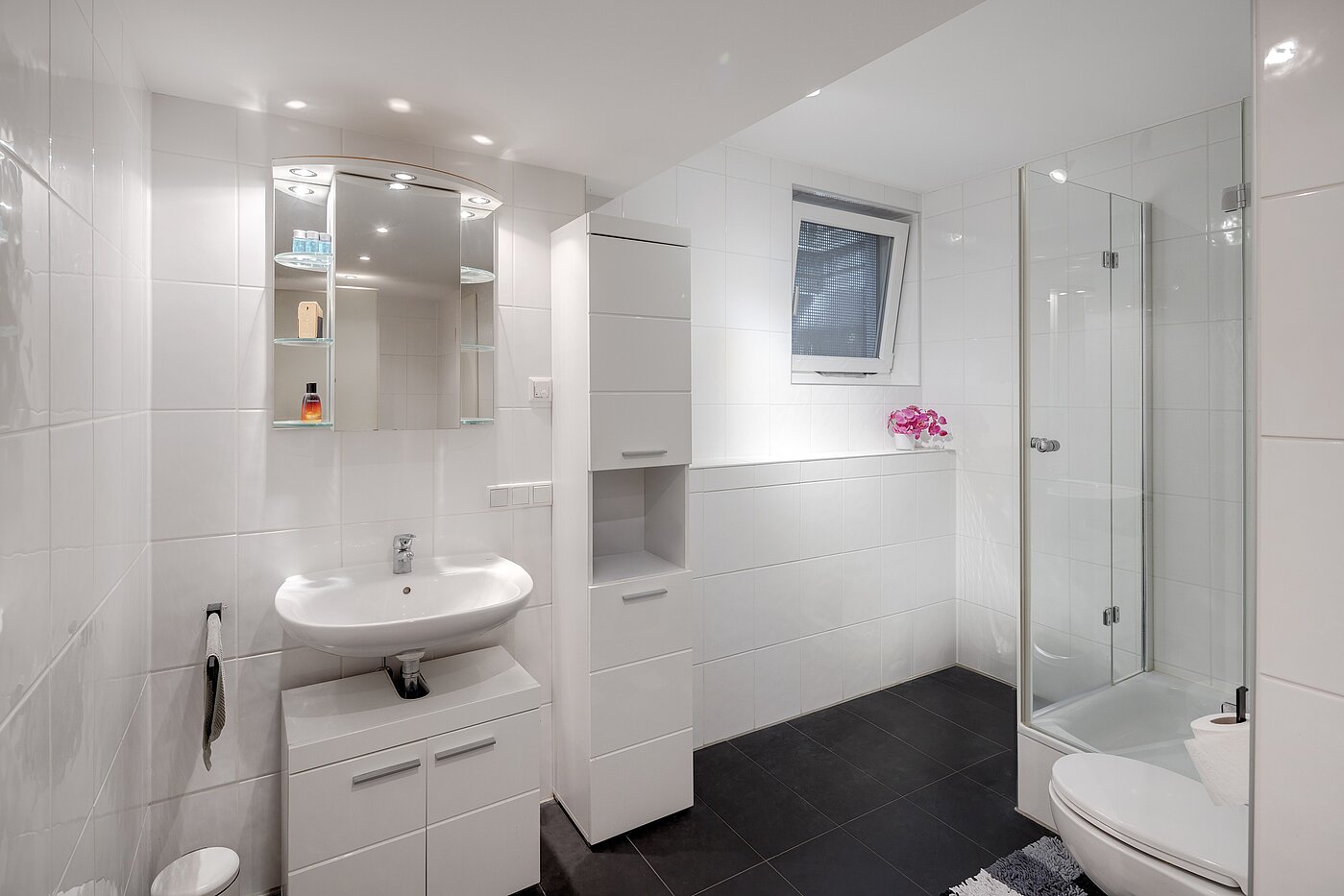 Maison jumelée avec 5 pièces | Unterföhring | 70119 | Zweites Duschbad im UG...