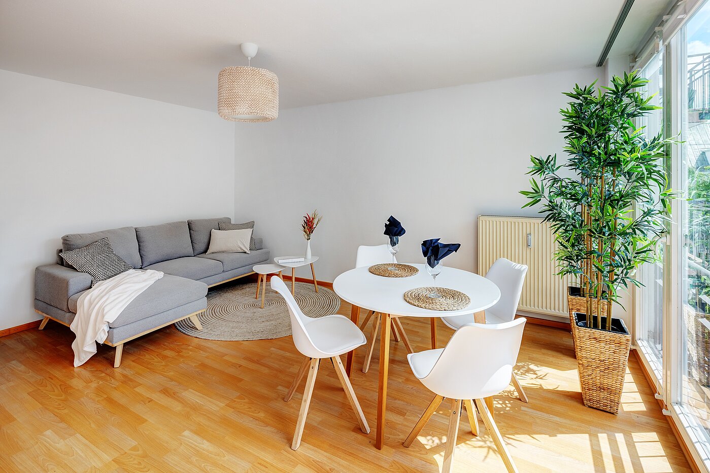 Appartement avec 2 pièces | München-Obersendling | 70039 | Kombinierter Wohn-/Essbereich