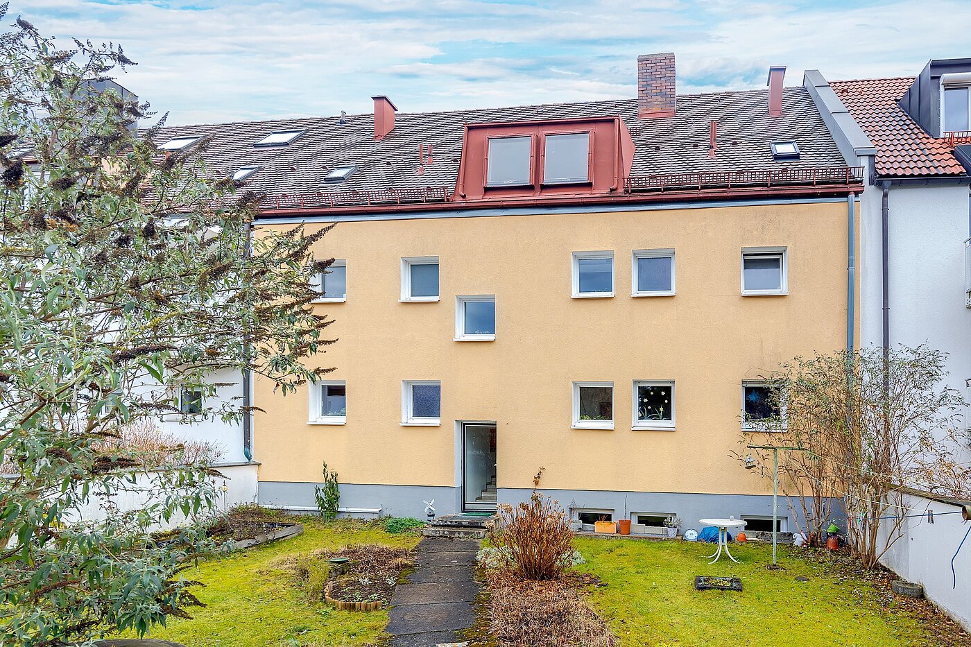 Appartement avec 1 pièce | München-Bogenhausen | 2012ML2 | Rückseite des Hauses