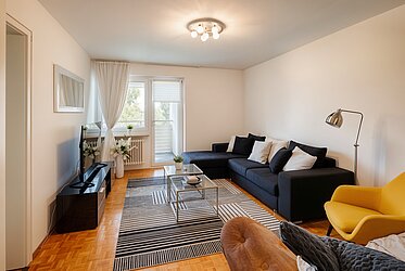 Forstenried : charmant appartement calme avec parquet et balcon ensoleillé - libre