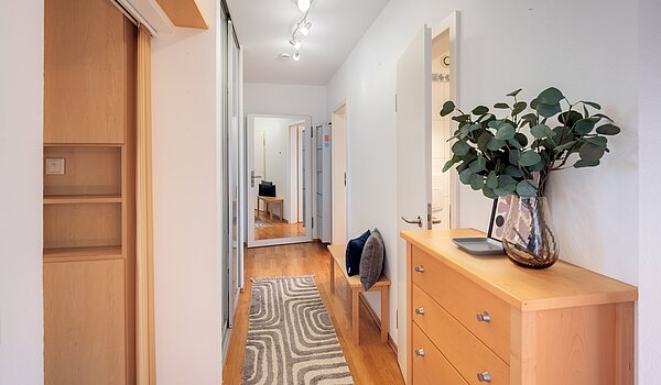 Appartement au dernier étage avec 3 pièces | 70501 | Geräumiger Flur