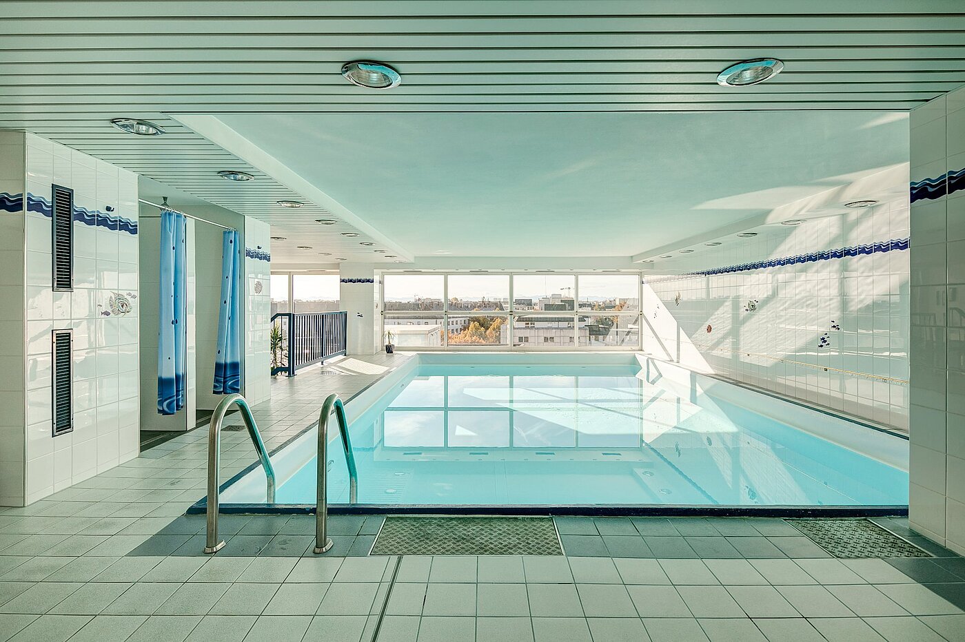 Appartement au rez-de-chaussée avec 2 pièces | München-Sendling-Westpark | 2003ML11 | Schwimmbad...