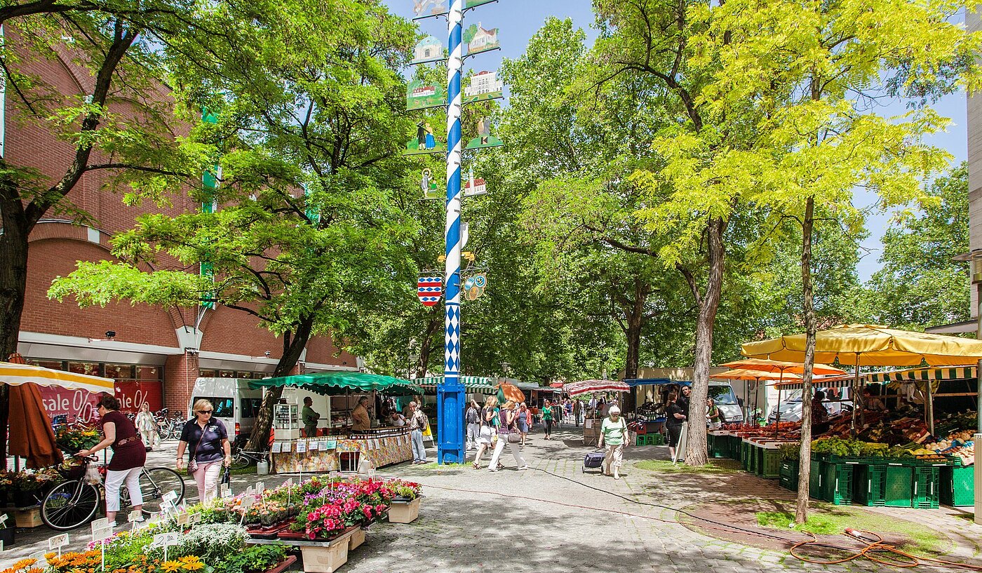 Appartement avec 2 pièces | München-Neuhausen | 2003ML5 | Wochenmarkt am Rotkreuzplatz