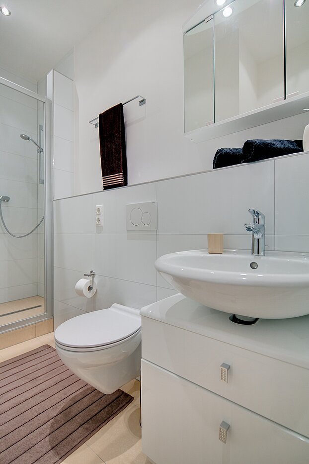 Appartement au rez-de-chaussée avec 4 pièces | München-Neuhausen | 70471 | Badezimmer...