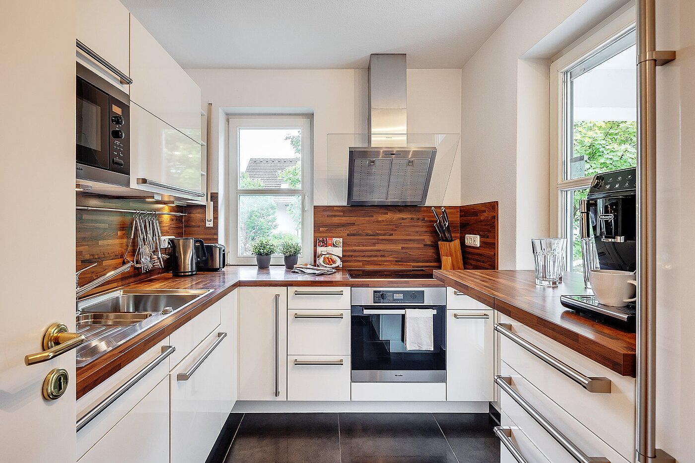 Appartement avec 3 pièces | München-Harlaching | 2108ML3 | Küche mit Einbauküche...