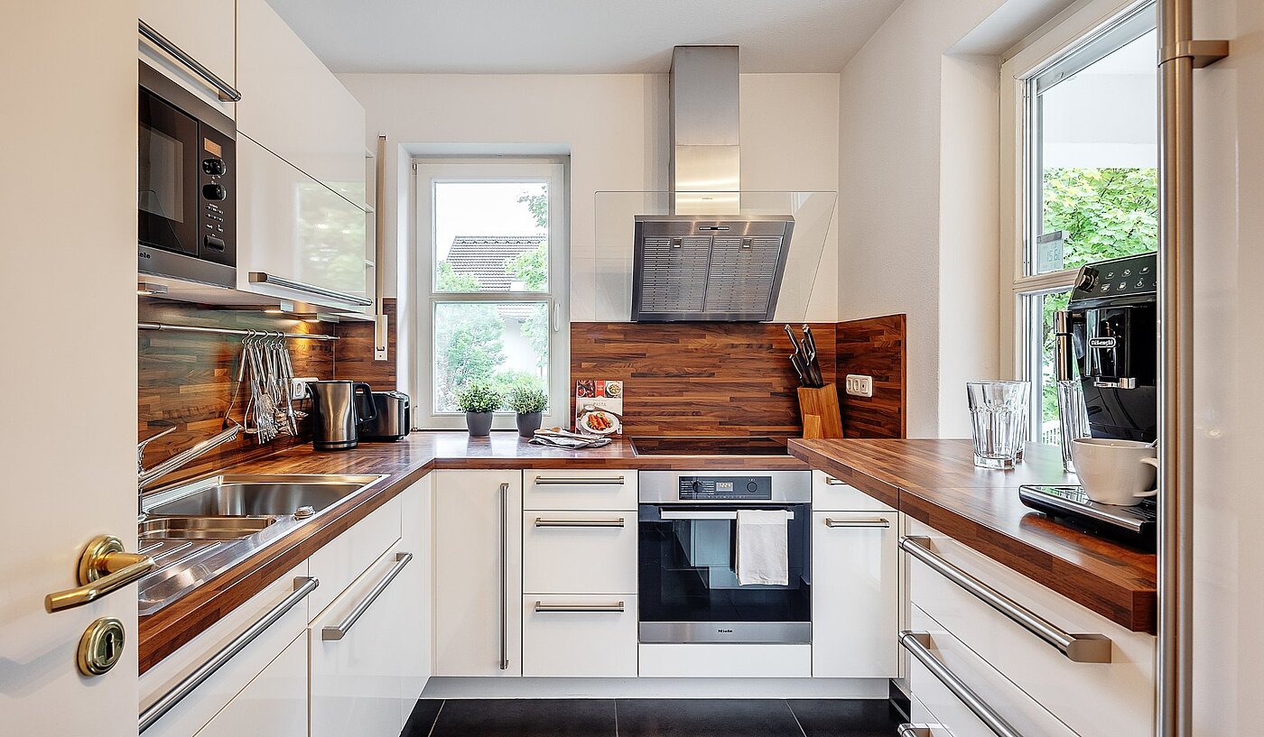 Appartement avec 3 pièces | München-Harlaching | 2108ML3 | Küche mit Einbauküche...