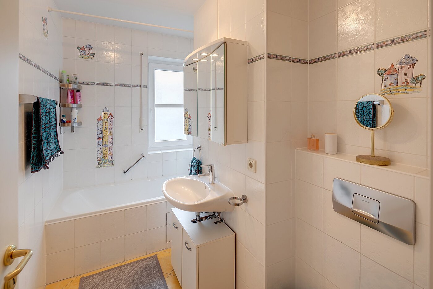Appartement avec 3 pièces | München-Harlaching | 2103ML3 | Tageslichtbad