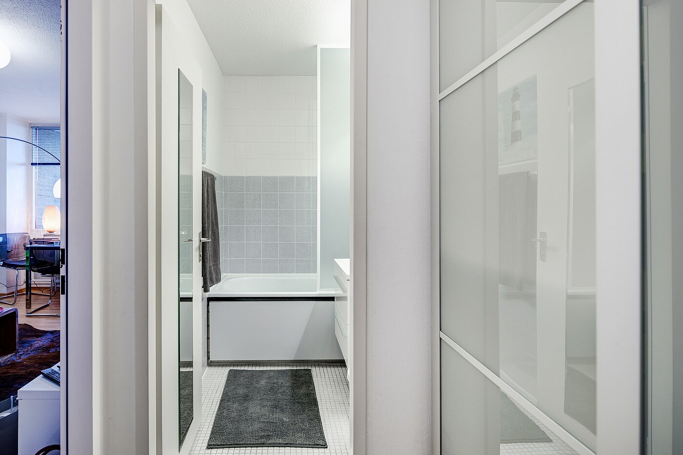 Appartement avec 1 pièce | München-Laim | 70175 | Flur Richtung Wohnzimmer und Bad