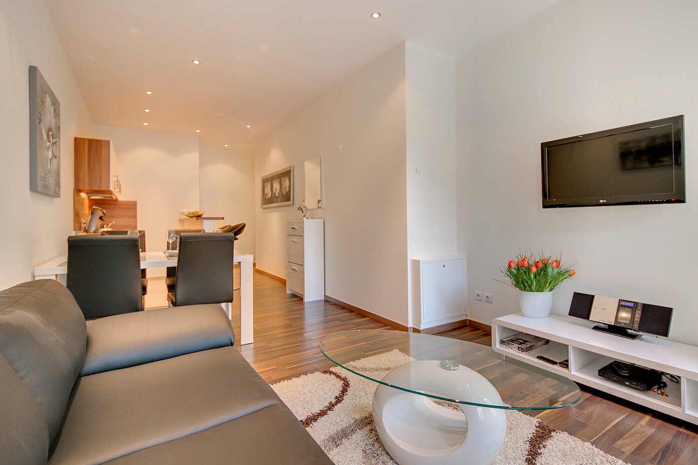Appartement au rez-de-chaussée avec 4 pièces | München-Neuhausen | 70471 | Wohnzimmer