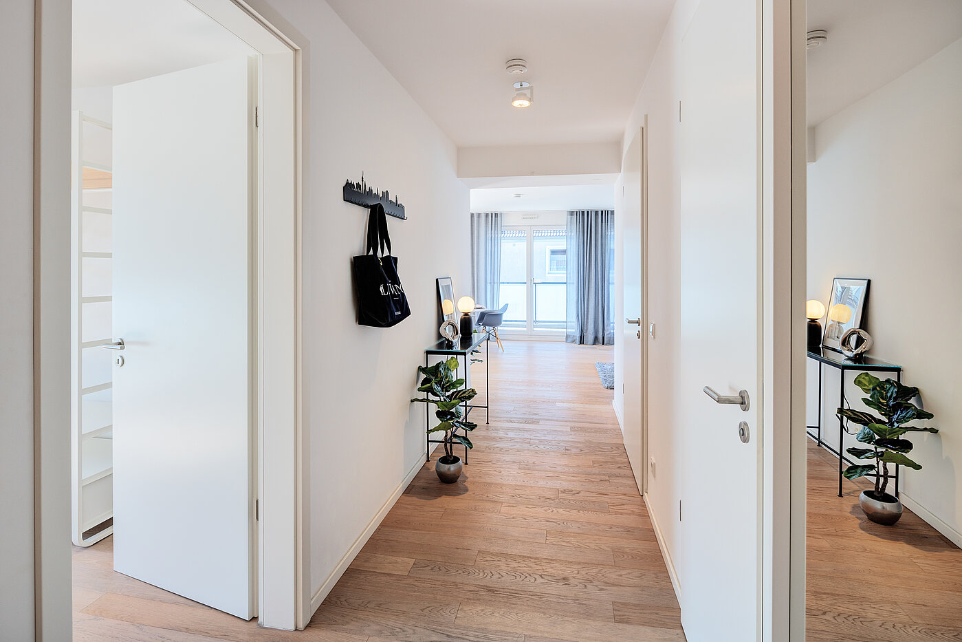 Penthouse avec 2 pièces | München-Bogenhausen | 70385 | Heller Flur mit...