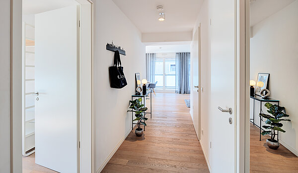 Penthouse avec 2 pièces | München-Bogenhausen | 70385 | Heller Flur mit...