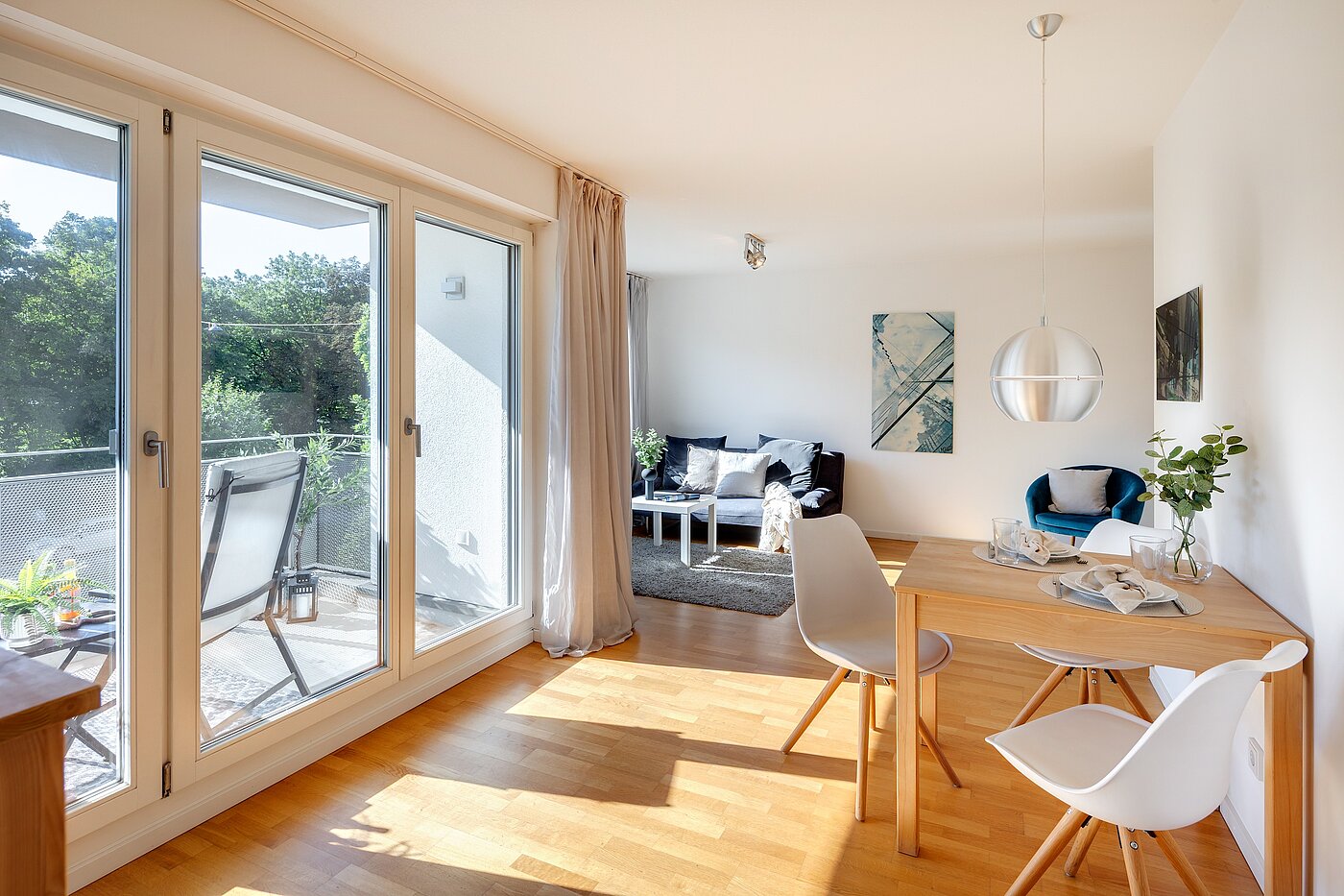 Appartement avec 2 pièces | München-Schwabing | 70278 | Wohn- Essbereich