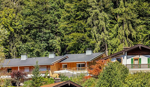 Maison d'angle mitoyenne avec 3 pièces | Kreuth | 70037 | Blick auf das Reihenendhaus