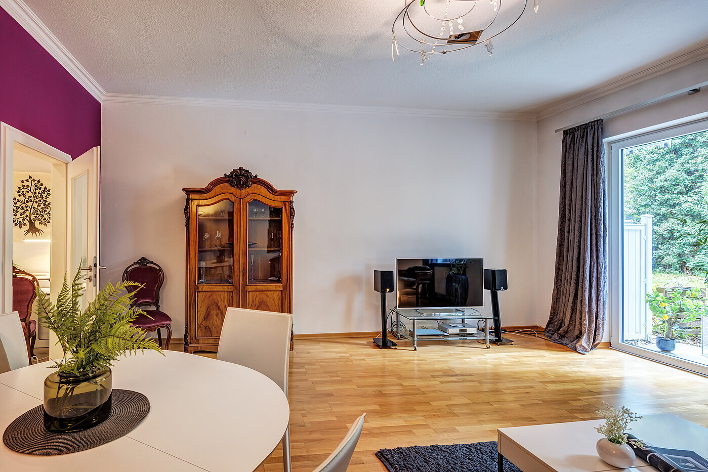 Appartement au rez-de-chaussée avec 2 pièces | München-Schwabing | 70394 | Wohnzimmer