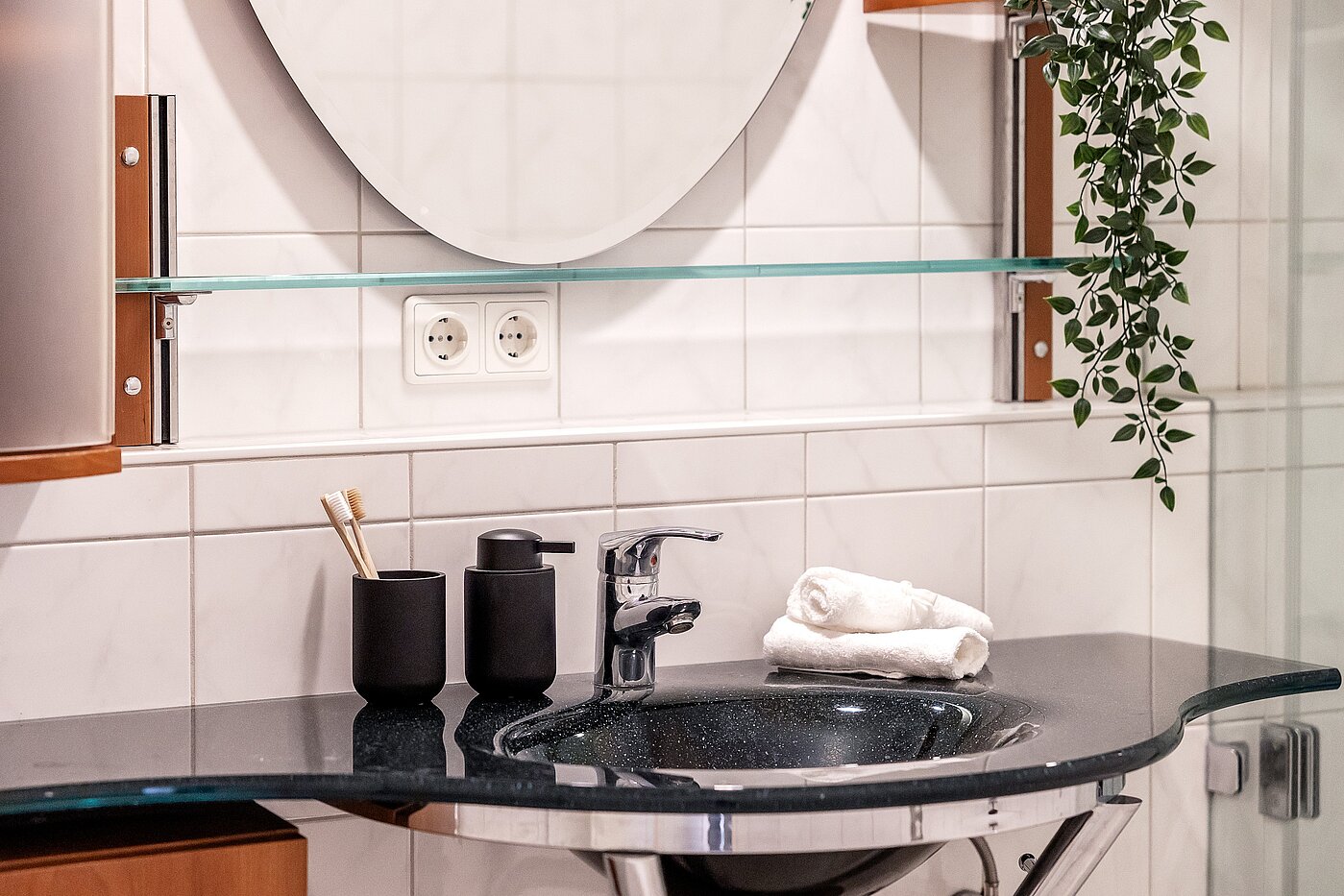 Appartement au rez-de-chaussée avec 2.5 pièces | München-Harlaching | 70018 | Modernes Bad mit...