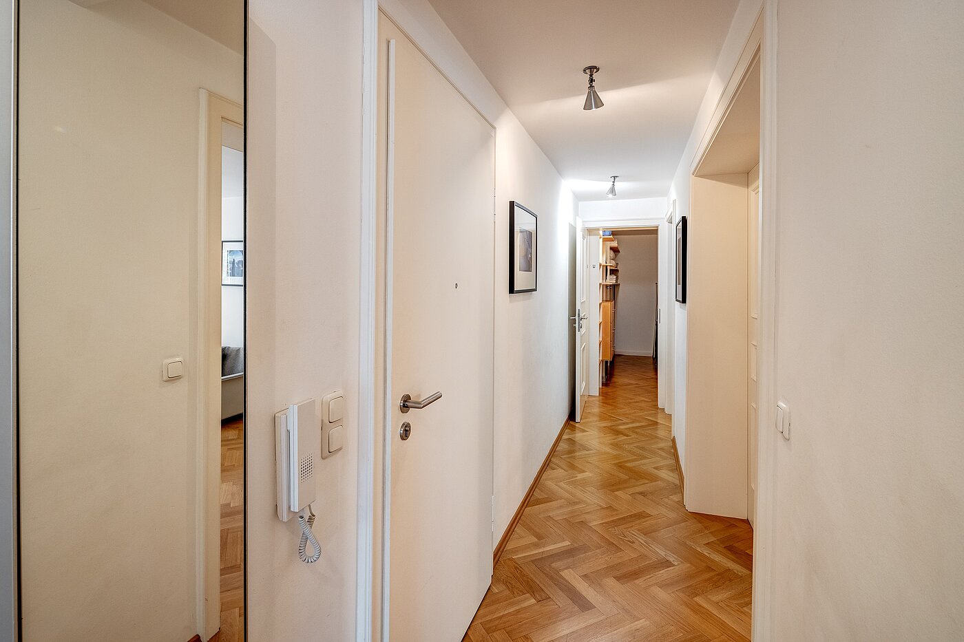 Appartement avec 3 pièces | München-Schwabing | 2212ML1 | Freundliches Entreé