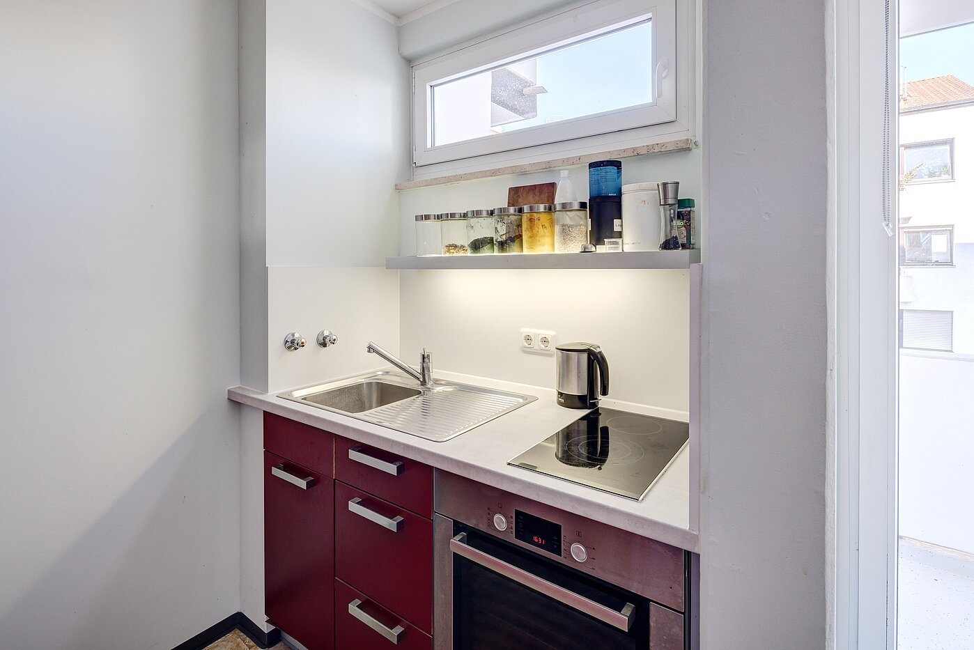 Apartment avec 1 pièce | München-Milbertshofen | 70286 | Küchenzeile...