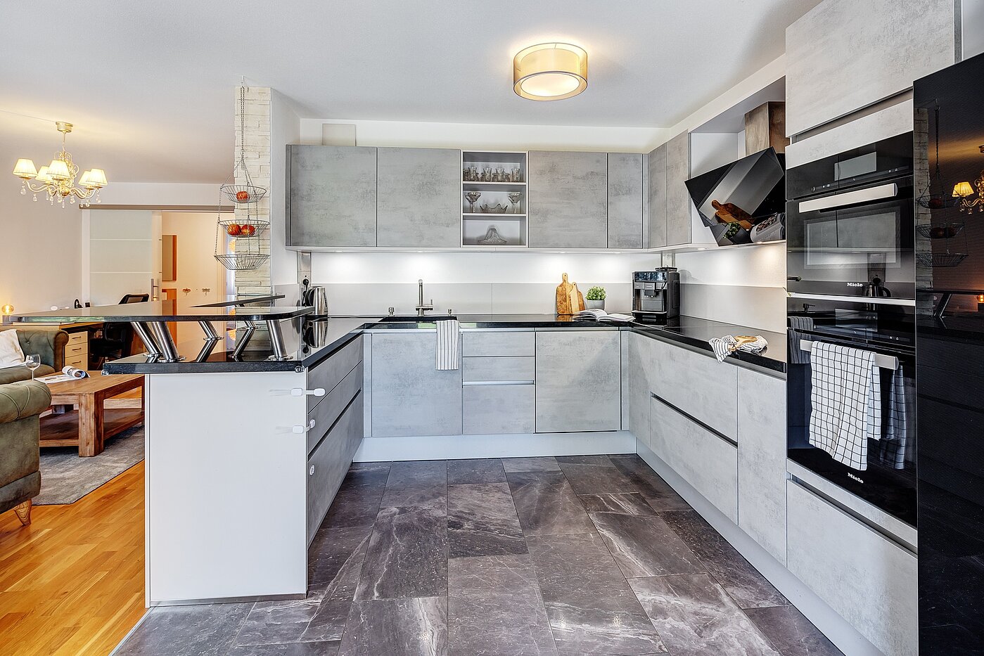 Appartement au rez-de-chaussée avec 3 pièces | Wolfratshausen | 2208ML1 | ...Küche mit...