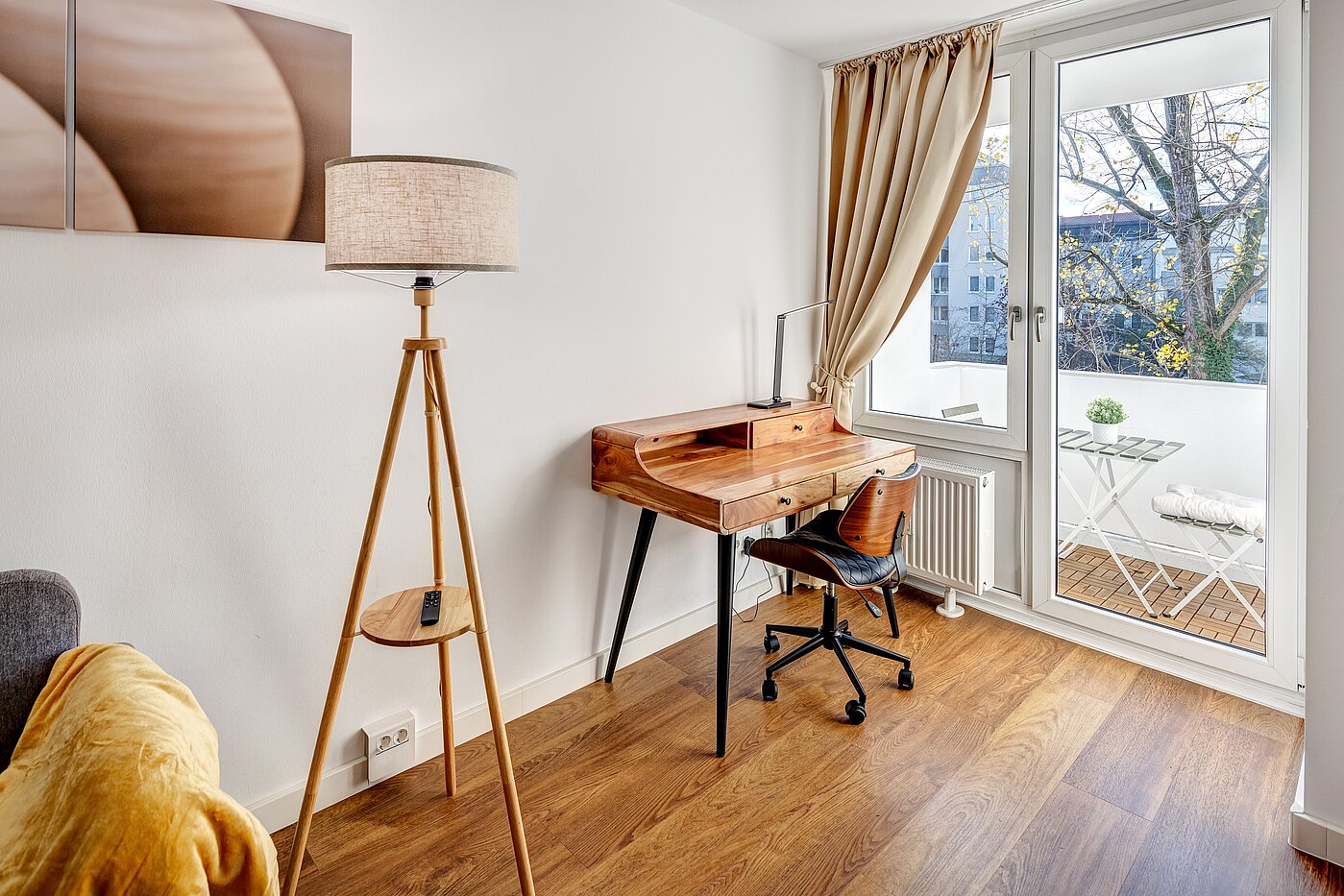 Apartment avec 1 pièce | München-Milbertshofen | 70183 | Schreibtisch...