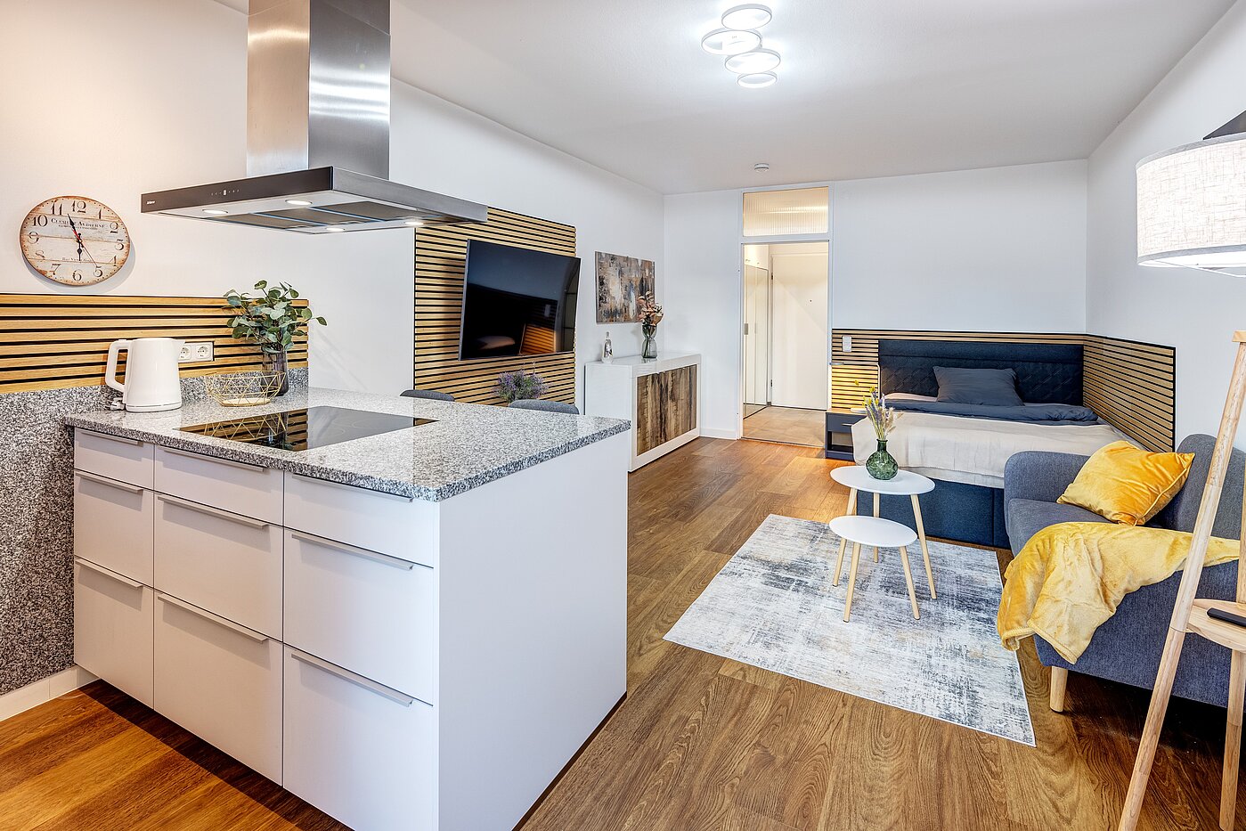 Apartment avec 1 pièce | München-Milbertshofen | 70183 | Küche mit Kochinsel....