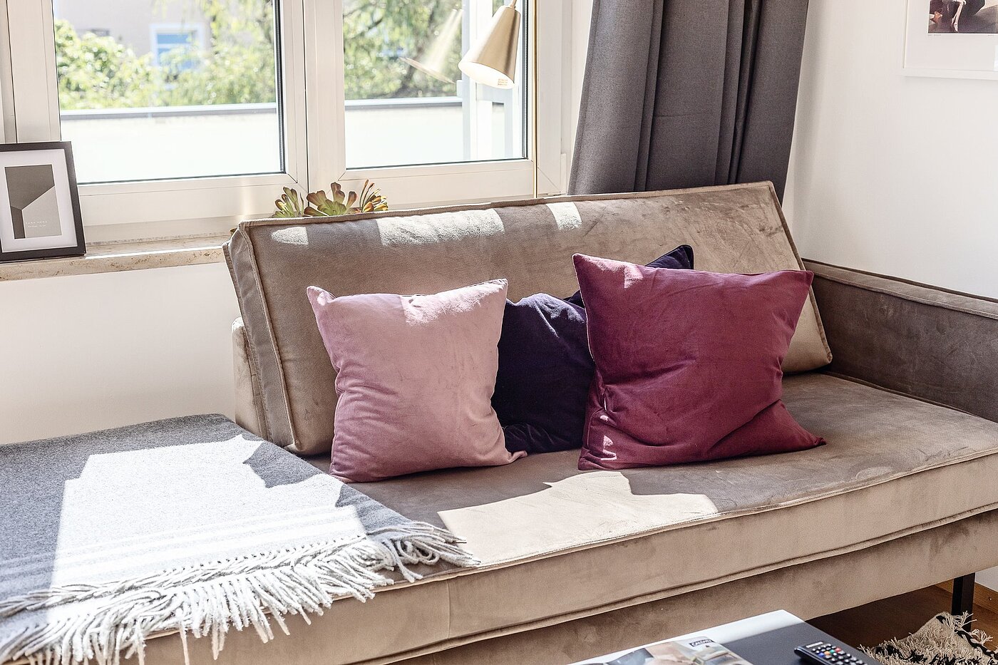 Appartement avec 1 pièce | München-Neuhausen | 2010ML6 | ...mit gemütlicher Couch
