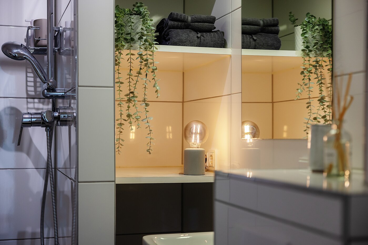 Appartement avec 1 pièce | München-Maxvorstadt | 70027 | ...modernes Duschbad
