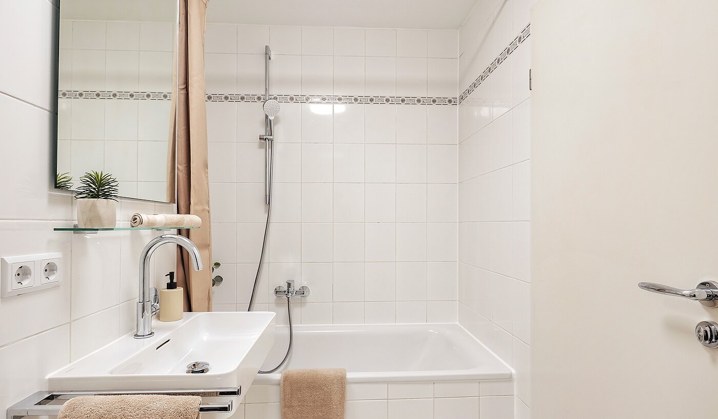 Appartement avec 2 pièces | München-Laim | 70226 | Badewannenbad mit...