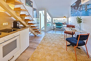 Maxvorstadt : 1,5 pièce - appartement mansardé avec galerie