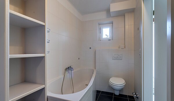 Bauernhaus avec 9 pièces | Hohenschäftlarn | 1805ML4 | Bad EG Haus 2