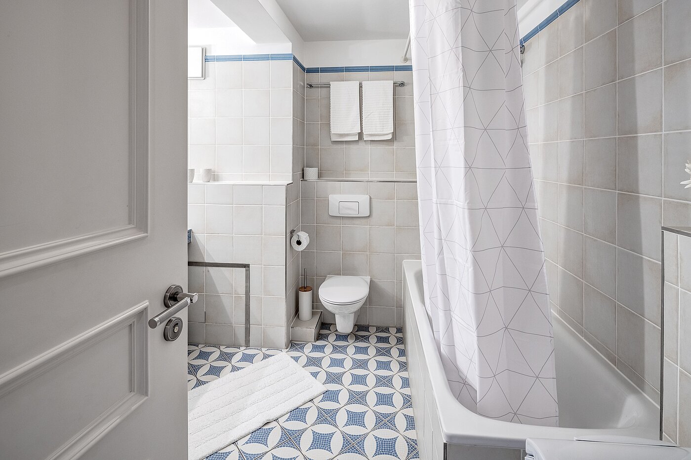 Appartement avec 3 pièces | München-Schwabing | 2212ML1 | Italienische Fliesen im...