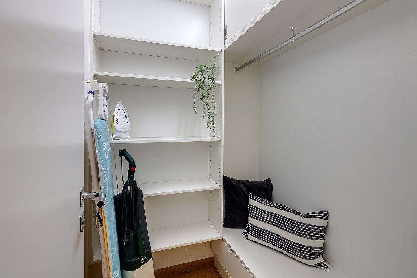 Appartement avec 2 pièces | München-Schwabing | 2208ML2 | Praktischer Abstellraum