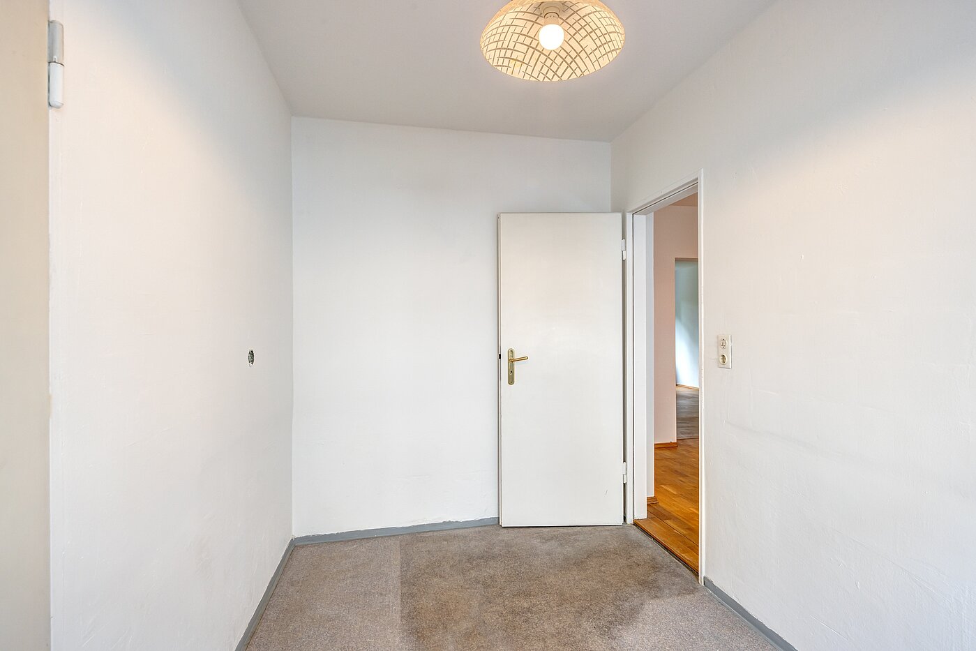 Rez-de-chaussée surélevé avec 2.5 pièces | München-Schwabing | 70441 | Separater Raum