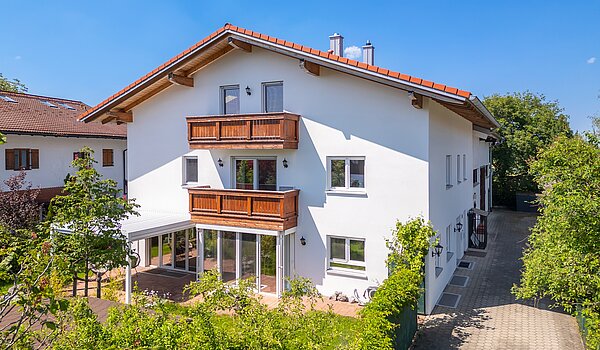 Propriété particulière avec 8 pièces | 70406 | Außenansicht
