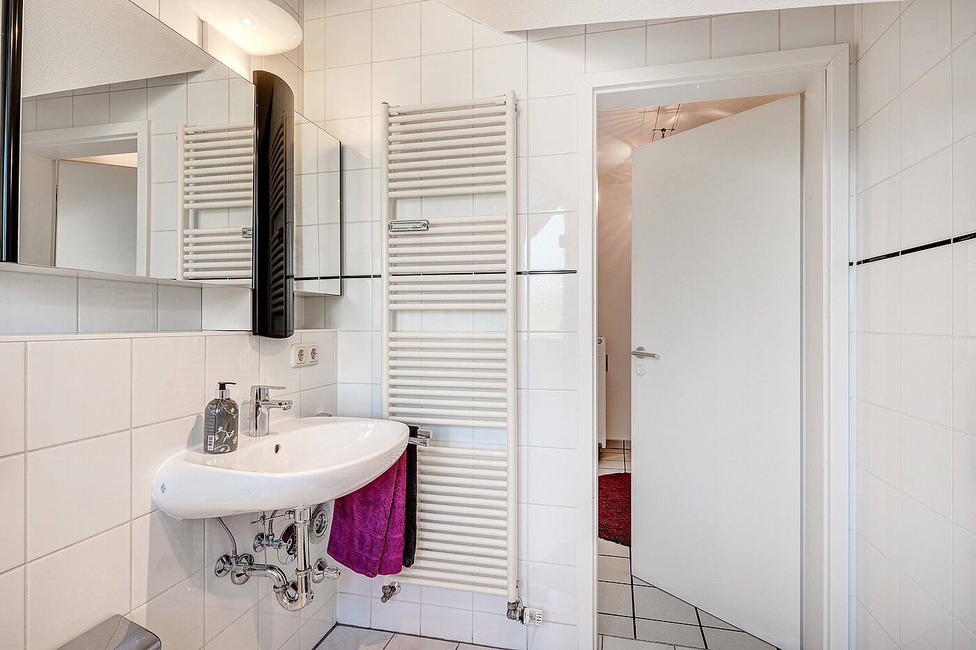 Appartement avec 2 pièces | Neubiberg | 70129 | Wannenbad mit...