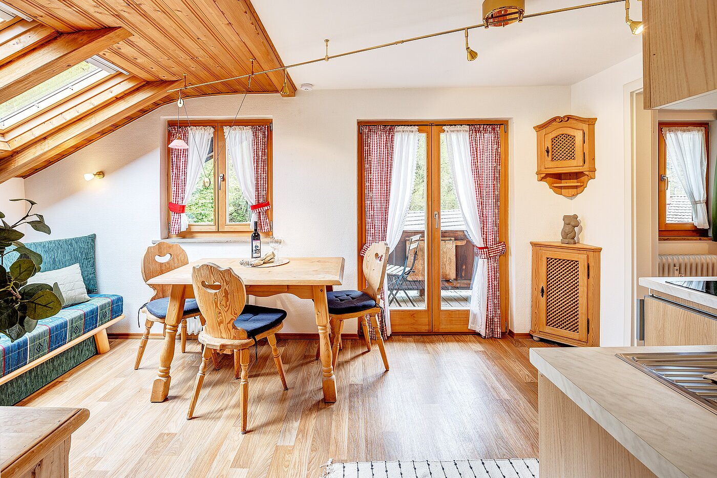 Appartement au dernier étage avec 2 pièces | Bad Wiessee | 70017 | Eingang zur Wohnung