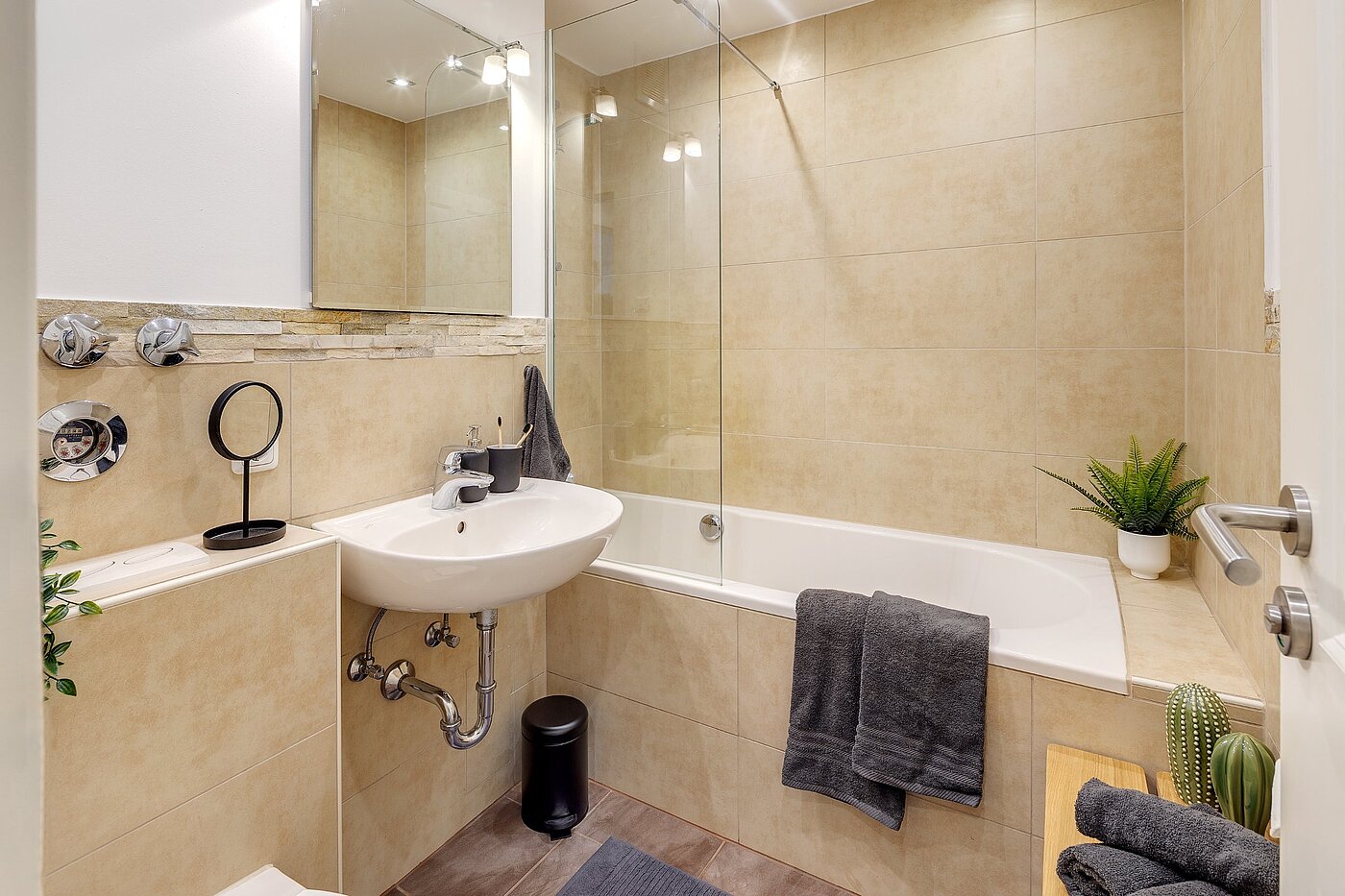 Appartement avec 2 pièces | München-Pasing | 2108ML1 | Geschmackvolles Bad...