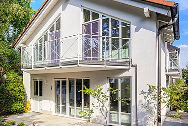 Strasstrudering : maison jumelée ensoleillée dans un quartier résidentiel calme et établi - libre
