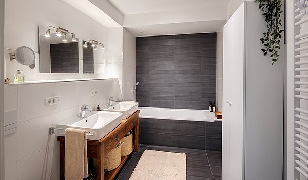 Appartement avec 3 pièces | München-Ludwigsvorstadt | 70488 | Masterbad mit Wanne