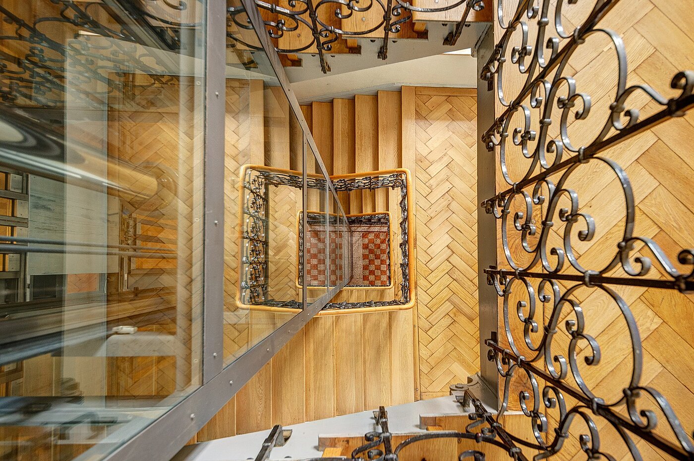 Appartement avec 5 pièces | München-Au | 2009ML3 | Ursprungliches Treppenhaus...