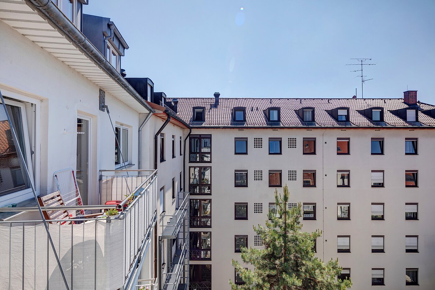 Appartement en duplex avec 2.5 pièces | München-Ludwigsvorstadt | 2111ML5 | ...und Blick zum Innenhof...