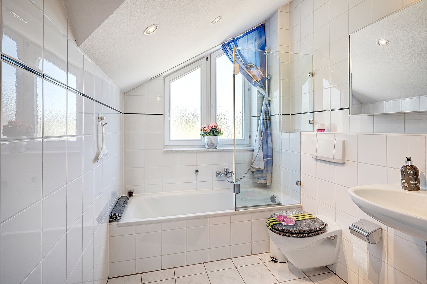 Appartement avec 2 pièces | Neubiberg | 70129 | ...Fenster