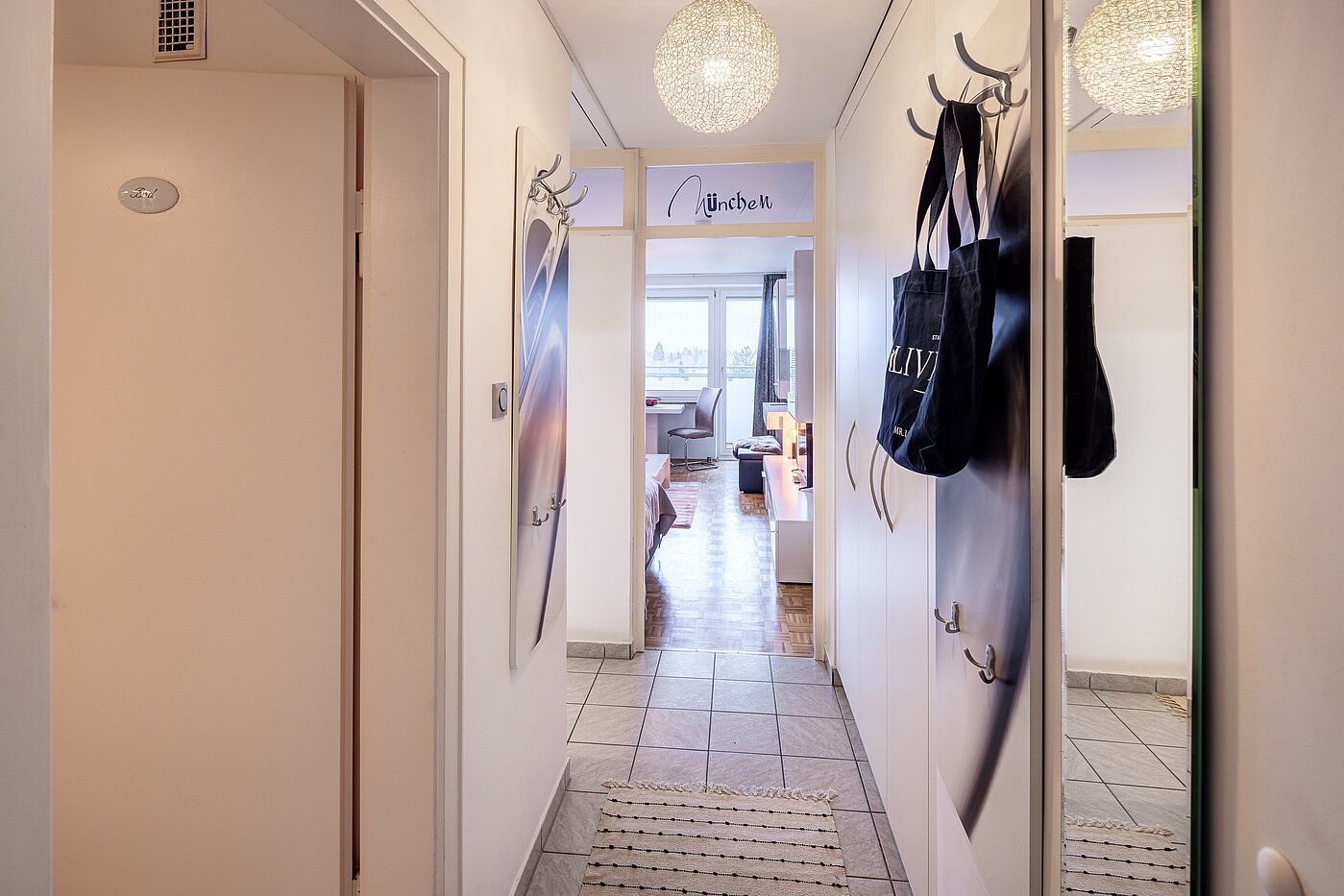 Apartment avec 1 pièce | München-Forstenried | 70190 | Diele mit...
