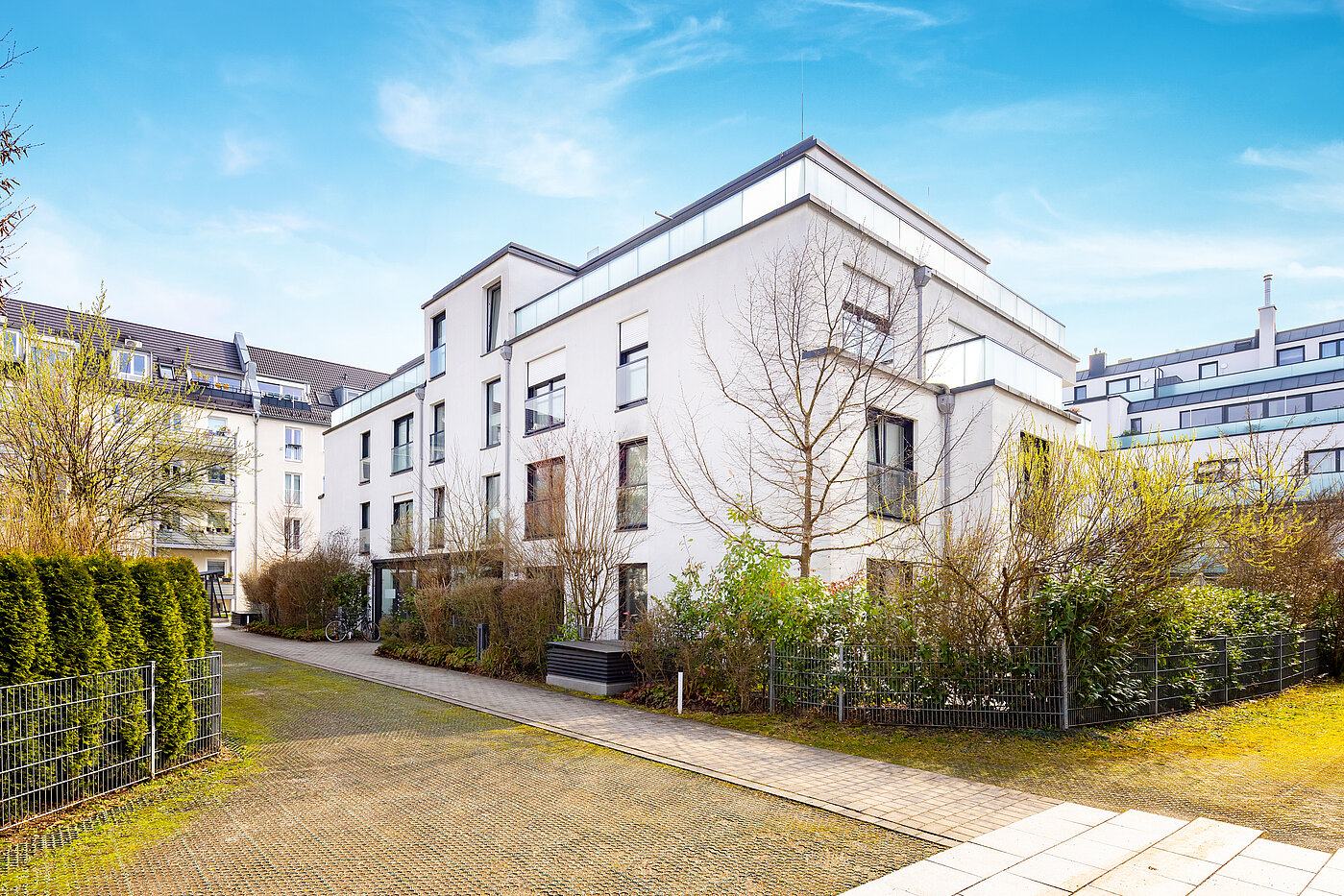 Penthouse avec 2 pièces | München-Bogenhausen | 70385 | Hausansicht mit...