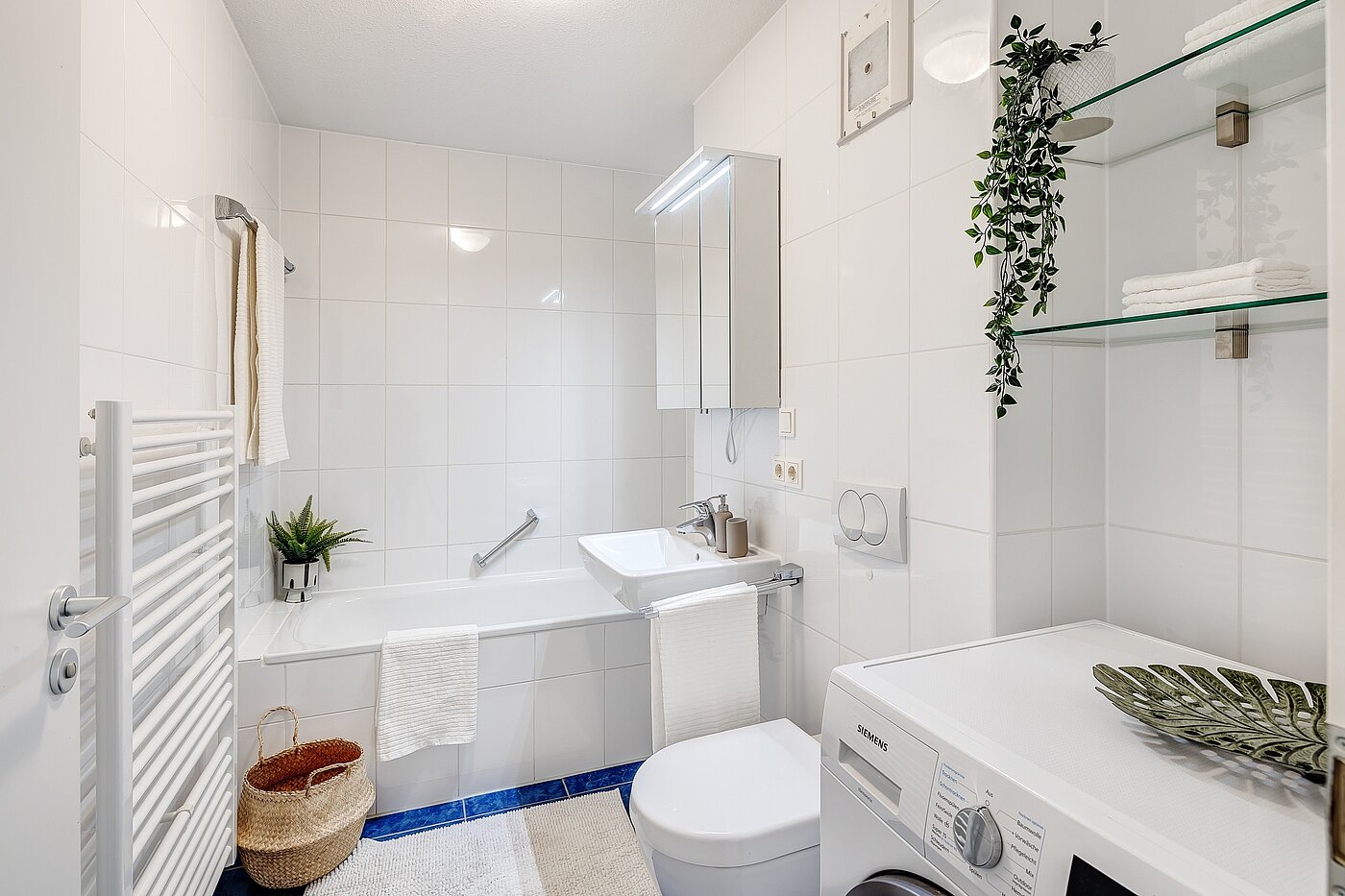 Appartement avec 3 pièces | München-Laim | 2206ML2 | Und Bad Nr. 2 ganz in weiß...
